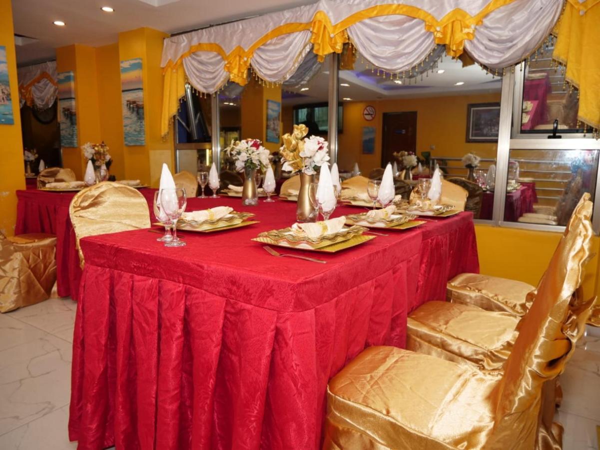 Marriot Metropolitan Hotel Douala Exteriér fotografie